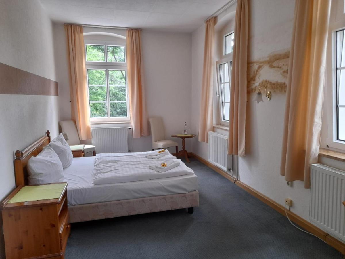 Hotel Am Kreischaer Park מראה חיצוני תמונה